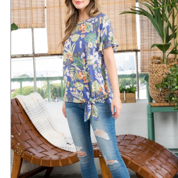 INDIGO FLORAL ROUND NECK WITH SELF TIE TOP , NEW! - Picture 3 of 16